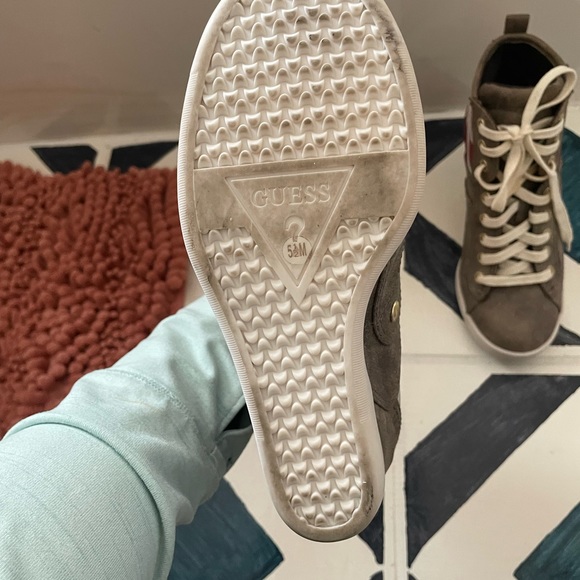 Guess brand wedge sneakers - Picture 5 of 5